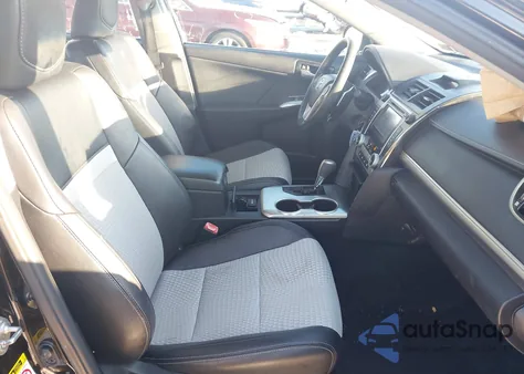 2013 Toyota Camry Se z USA, uszkodzony, nr VIN 4T1BF1FK7DU230666